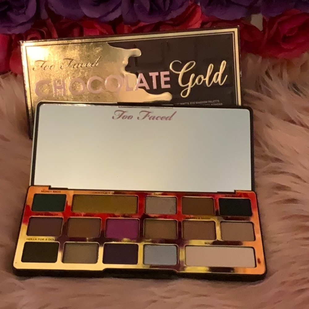 Eye shadow palette